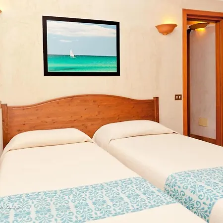 Classical Baia Delle Palme 2 Bedroom Sleeps 6 Persons T6 Санта-Маргерита-ди-Пула