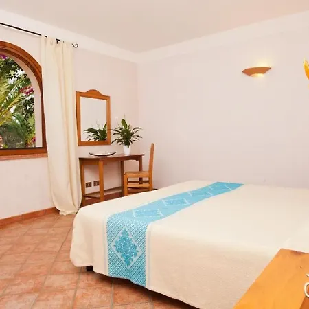 Classical Baia Delle Palme 2 Bedroom Sleeps 6 Persons T6 Апартаменты *