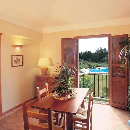 Апартаменты Classical Baia Delle Palme 2 Bedroom Sleeps 6 Persons T6 Санта-Маргерита-ди-Пула