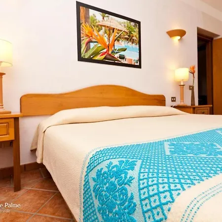 Classical Baia Delle Palme 2 Bedroom Sleeps 6 Persons T6 Санта-Маргерита-ди-Пула