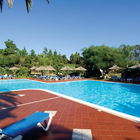 Апартаменты Classical Baia Delle Palme 2 Bedroom Sleeps 6 Persons T6