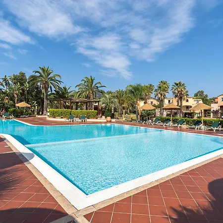 Classical Baia Delle Palme 2 Bedroom Sleeps 6 Persons T6 圣玛格利特迪普拉